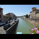 In Moissac ist der Kanal in gemauerten Wänden gefasst